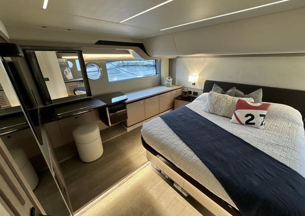 Absolute 52 Navetta image