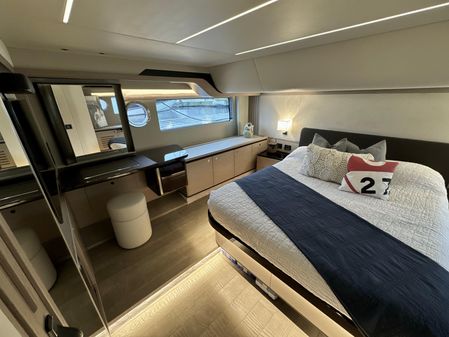 Absolute 52 Navetta image