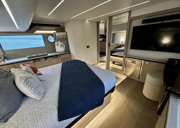 Absolute 52 Navetta image