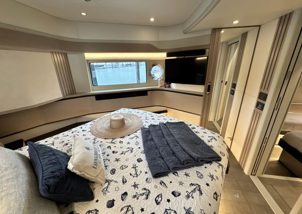 Absolute 52 Navetta image