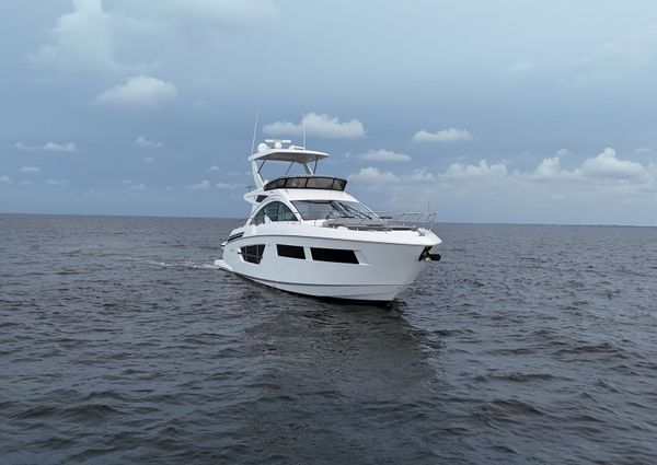 Cruisers-yachts 60-CANTIUS-FLYBRIDGE image