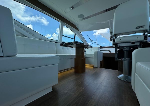 Cruisers-yachts 60-CANTIUS-FLYBRIDGE image