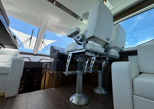 Cruisers-yachts 60-CANTIUS-FLYBRIDGE image