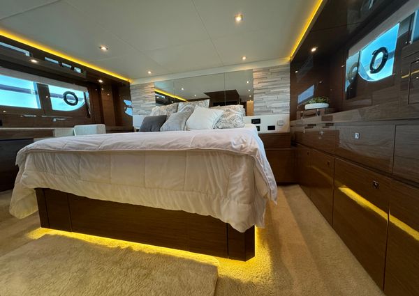 Cruisers-yachts 60-CANTIUS-FLYBRIDGE image