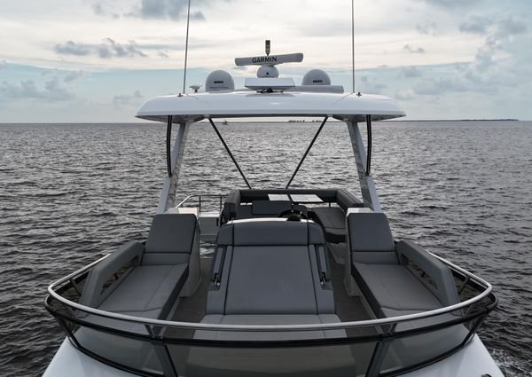 Cruisers-yachts 60-CANTIUS-FLYBRIDGE image