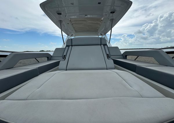 Cruisers-yachts 60-CANTIUS-FLYBRIDGE image