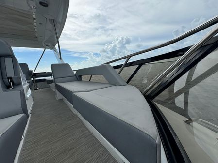 Cruisers Yachts 60 Cantius Flybridge image