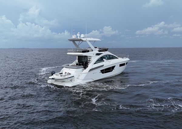 Cruisers-yachts 60-CANTIUS-FLYBRIDGE image