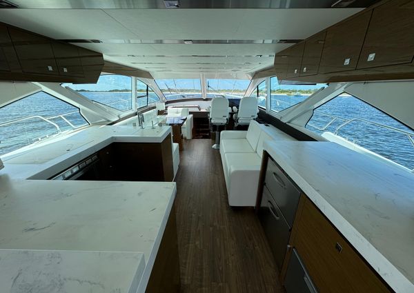 Cruisers-yachts 60-CANTIUS-FLYBRIDGE image