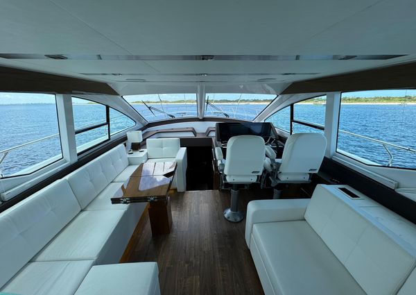 Cruisers-yachts 60-CANTIUS-FLYBRIDGE image