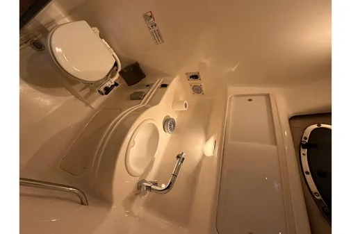 Chaparral Signature 300 image