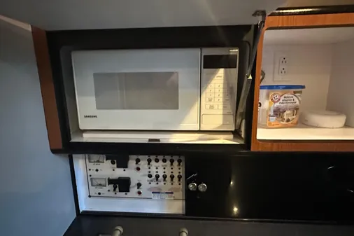 Chaparral Signature 300 image