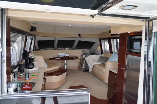 Sea Ray 47 Sedan Bridge image