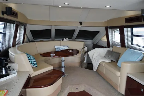 Sea Ray 47 Sedan Bridge image