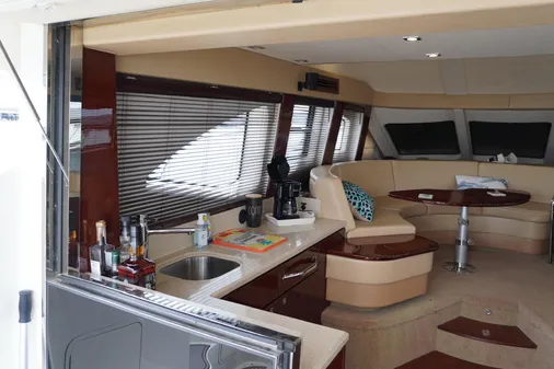 Sea Ray 47 Sedan Bridge image