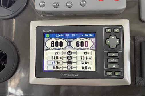 Sea Ray 47 Sedan Bridge image