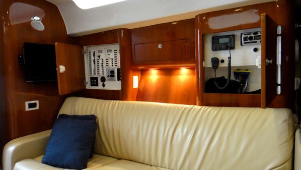 Intrepid 430 Sports Yacht 43' image