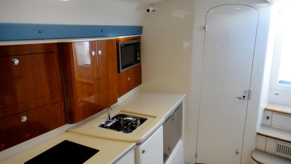 Intrepid 430 Sports Yacht 43' image