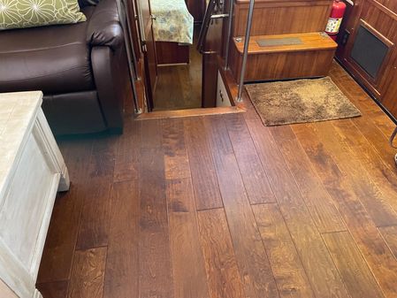 Prairie Boat Works Aft Cabin Flybridge image
