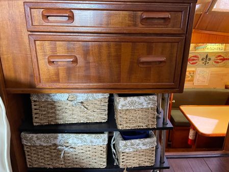 Prairie Boat Works Aft Cabin Flybridge image