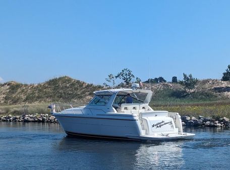 Tiara Yachts 4000 Express image