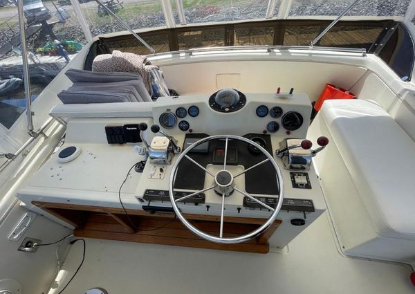 Viking 43-DOUBLE-CABIN-MOTOR-YACHT image