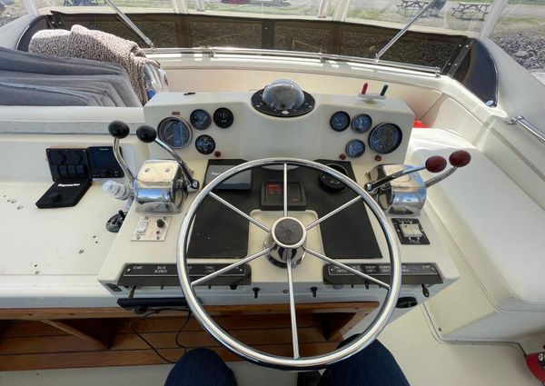 Viking 43-DOUBLE-CABIN-MOTOR-YACHT image