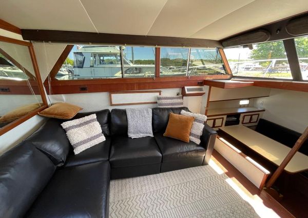 Viking 43-DOUBLE-CABIN-MOTOR-YACHT image