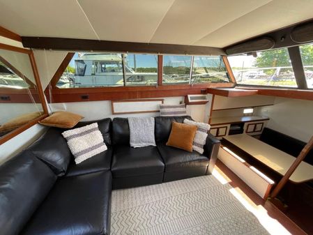 Viking 43-DOUBLE-CABIN-MOTOR-YACHT image