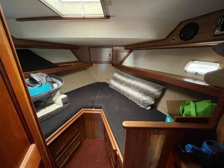 Viking 43-DOUBLE-CABIN-MOTOR-YACHT image