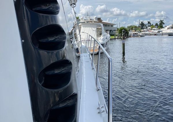 Carver Voyager Pilothouse image