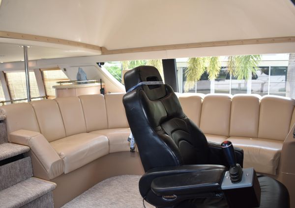 Carver Voyager Pilothouse image