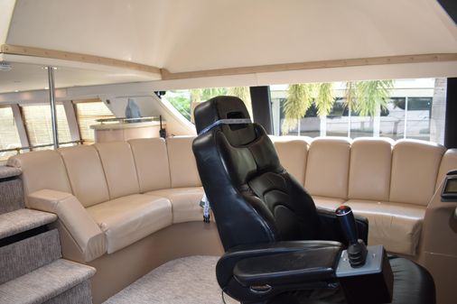 Carver Voyager Pilothouse image