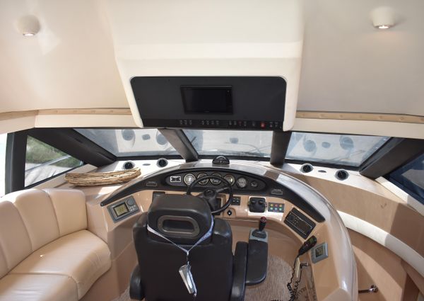 Carver Voyager Pilothouse image