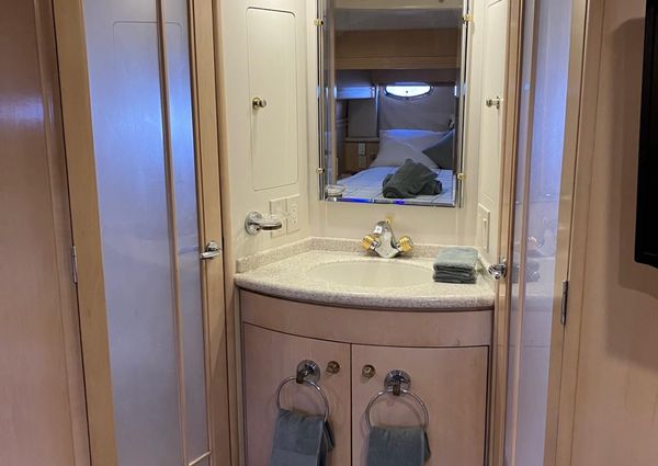 Carver Voyager Pilothouse image