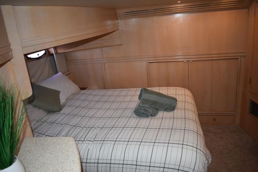 Carver Voyager Pilothouse image