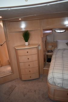 Carver Voyager Pilothouse image