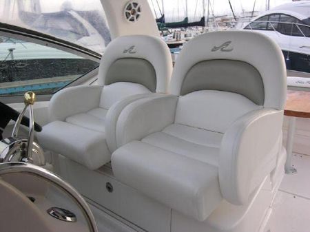 Sea Ray 340 Sundancer image