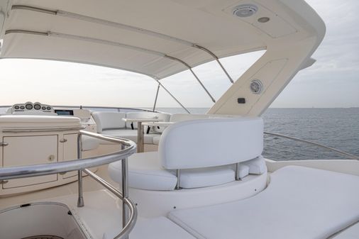 Azimut Flybridge image