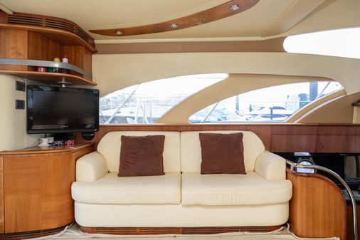 Azimut Flybridge image