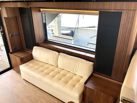 Absolute 58 Navetta image