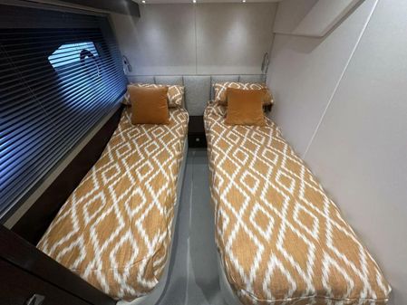 Sunseeker Manhattan 52 image