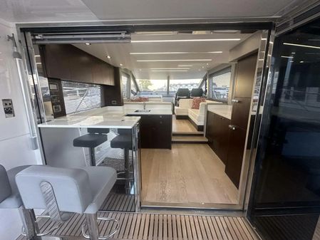 Sunseeker Manhattan 52 image