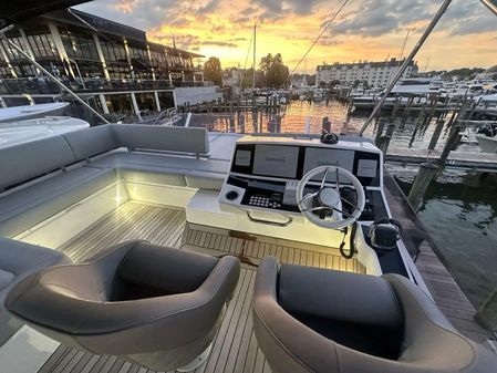 Sunseeker Manhattan 52 image