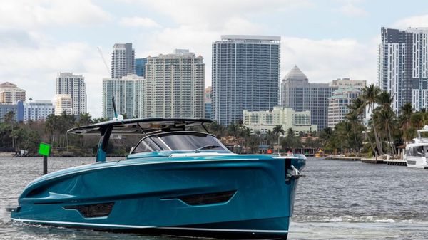 Solaris Power 52 open