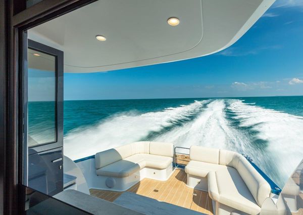 Palm Beach Motor Yachts GT50 image