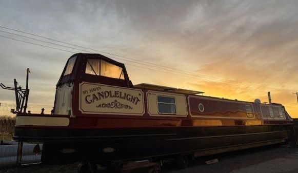 Kingsground Canal Narrow Boat 