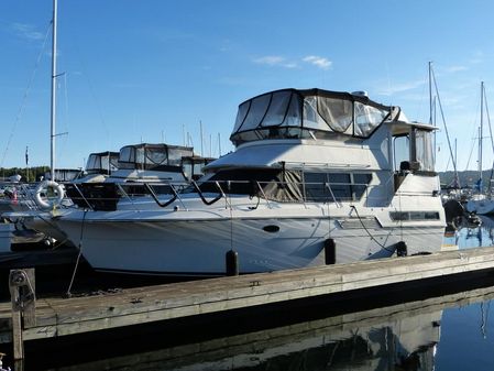 Carver 370 Aft Cabin Motoryacht image