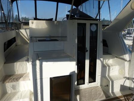 Carver 370 Aft Cabin Motoryacht image