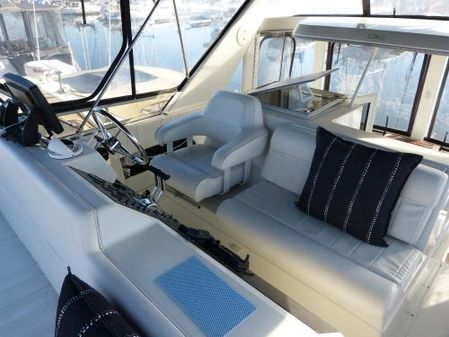 Carver 370 Aft Cabin Motoryacht image